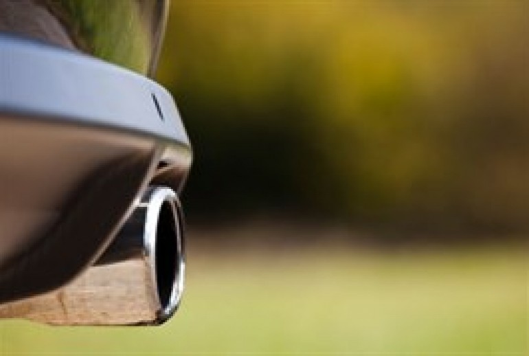 Carmakers face emissions probe